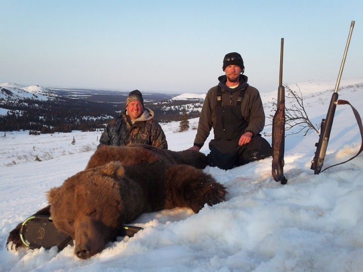 Arctic North Guides Western Alaska Bear hunts.